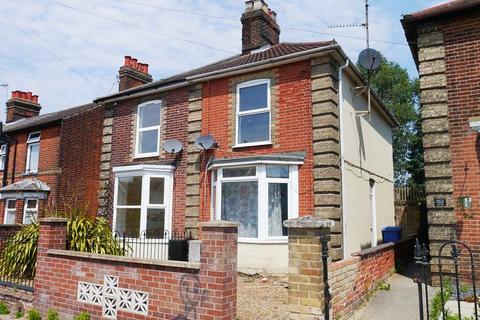 3 bedroom semi-detached house to rent, Felixstowe Road, Suffolk IP3