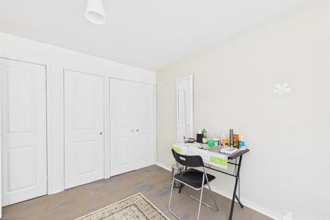19 The Maples, Harlow, CM19 4QY