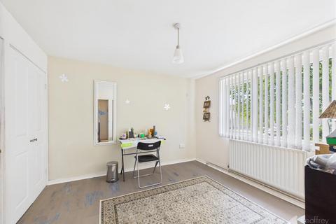 19 The Maples, Harlow, CM19 4QY