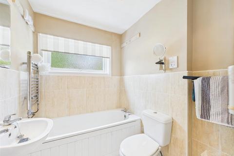 19 The Maples, Harlow, CM19 4QY