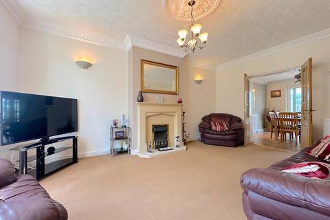 3 bedroom semi-detached house for sale, Cannock Road, Wolverhampton WV10