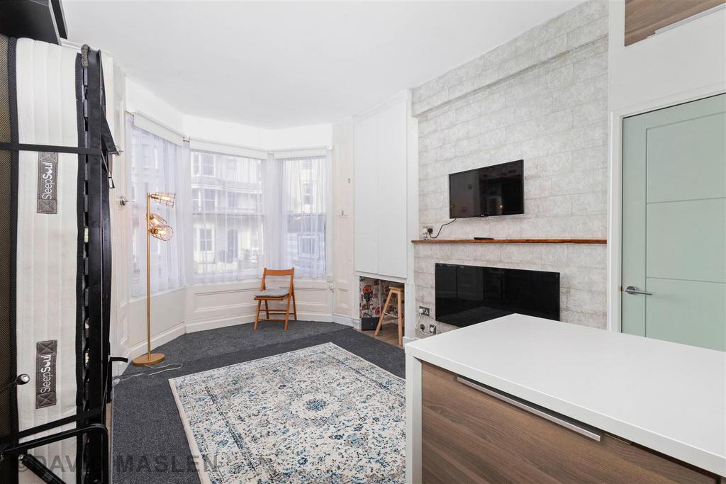 Living area.jpeg