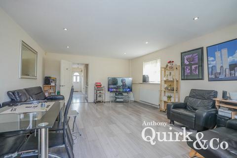 3 bedroom semi-detached house for sale, South Street, Rainham, RM13