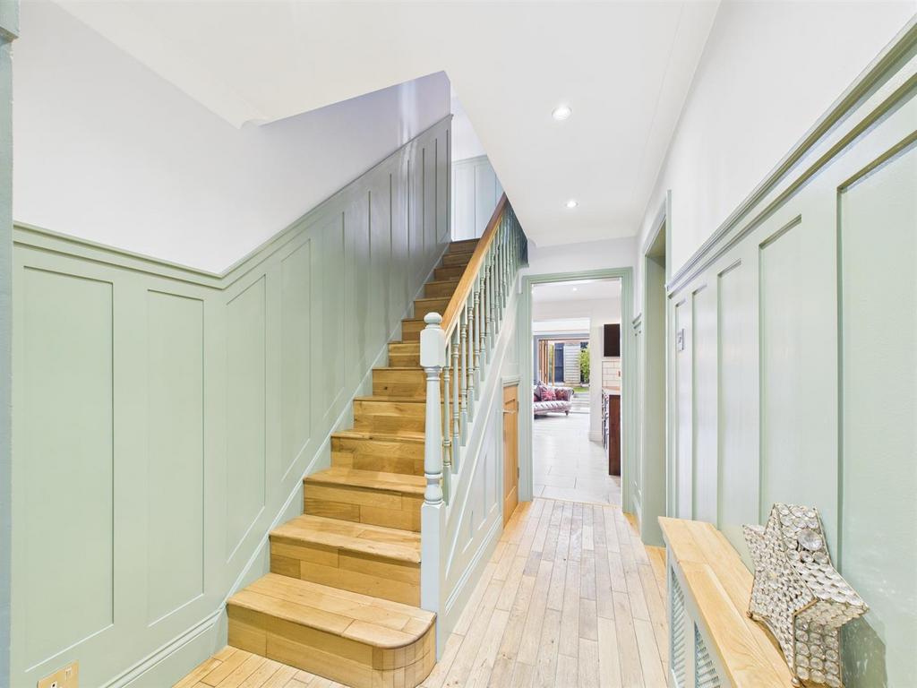 Hallway.jpg