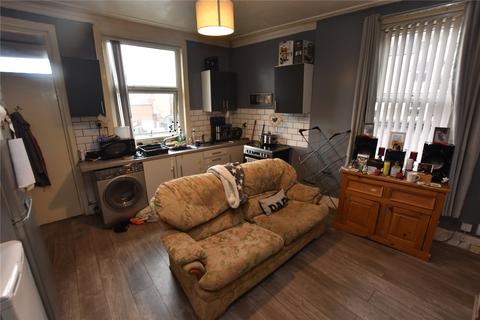 17 Temple Crescent, Leeds, LS11 8BG