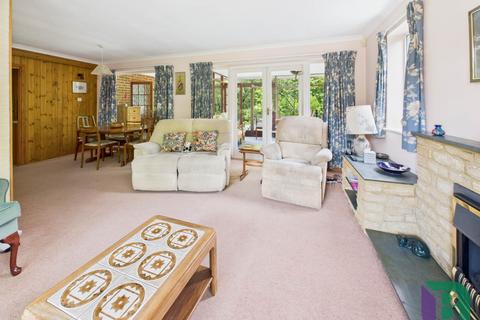 3 bedroom detached house for sale, The Mount, Milton Keynes MK17