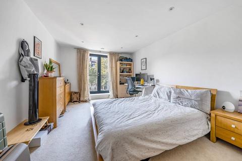 2 bedroom flat for sale, Maida Vale, Little Venice, London, W9