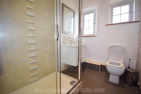 undefined, Vivian Avenue, Hendon Central