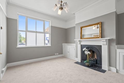 4 bedroom semi-detached house for sale, Worcester Road, Bromsgrove, Worcestershire, B61 7HN