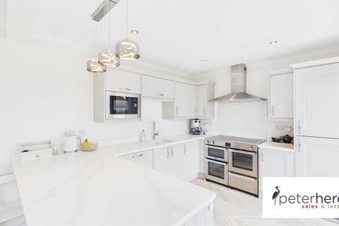29 Warwick Drive, Sunderland, SR3 3PU