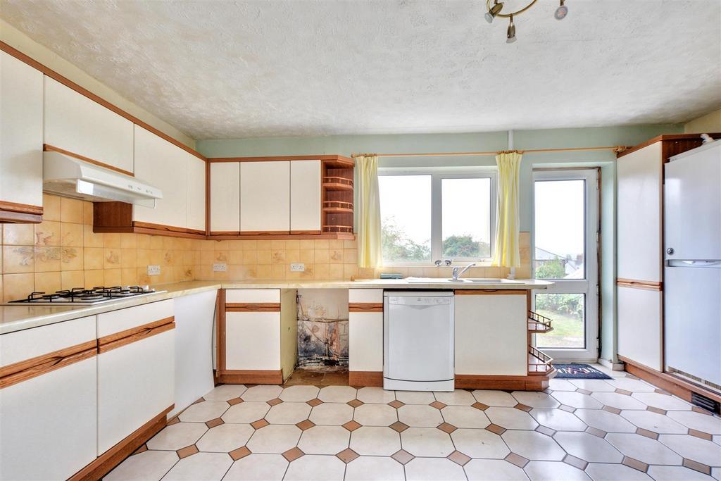 Kitchen 3.jpeg