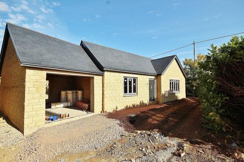 undefined, Milestone Road, Carterton, OX18