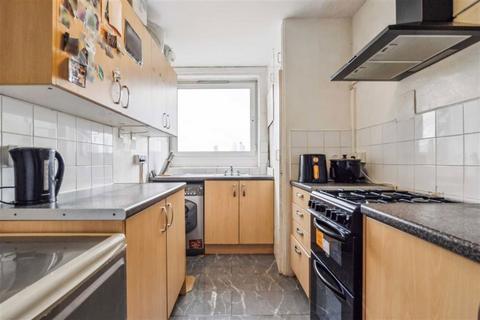 2 bedroom flat for sale, Burbage Close, London SE1