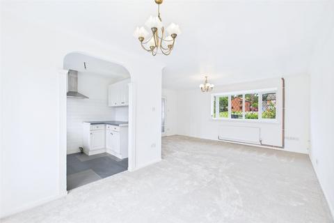 2 bedroom detached bungalow for sale, Colin Mclean Road, Dereham