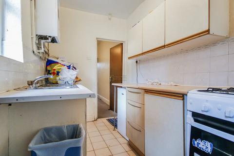 4 bedroom terraced house to rent, Lottie Road, Birmingham B29