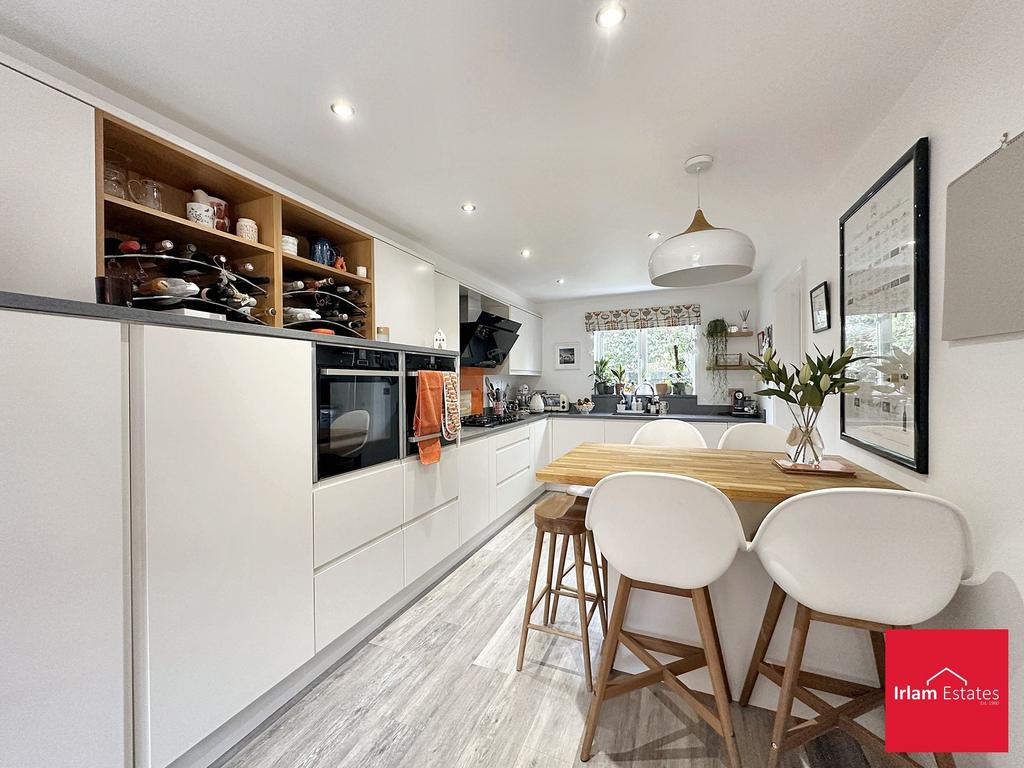 Kitchen diner