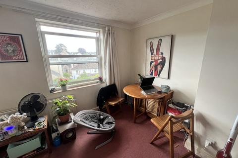 2 bedroom flat for sale, Flat 15, Grosvenor Court, 19 Grosvenor Road, Paignton, Devon TQ4 5AZ