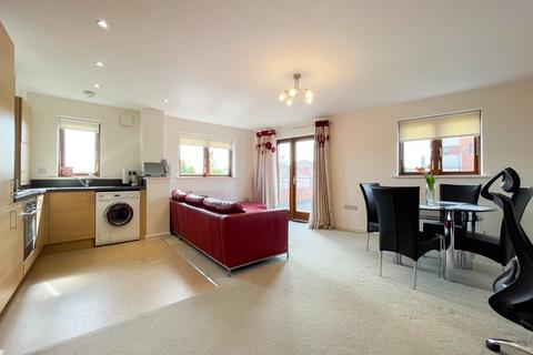 1 bedroom flat for sale, Hawkins Avenue, Gravesend, Kent, DA12