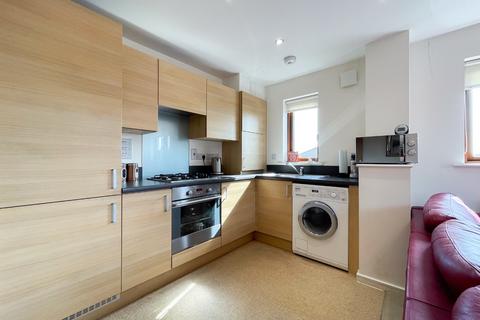 1 bedroom flat for sale, Hawkins Avenue, Gravesend, Kent, DA12