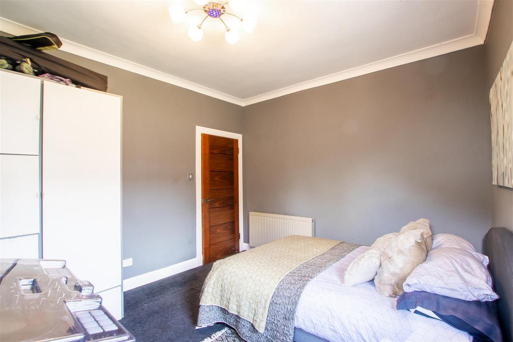 Bedroom-1-3.jpg