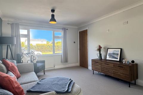 3 bedroom semi-detached house to rent, Southlands, Braunton EX33