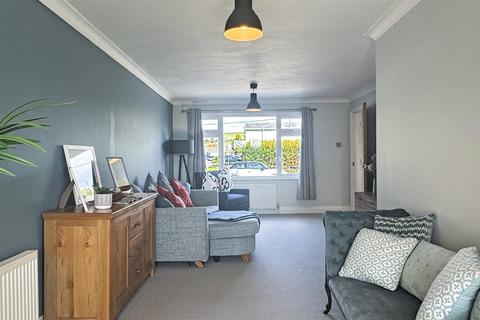 3 bedroom semi-detached house to rent, Southlands, Braunton EX33