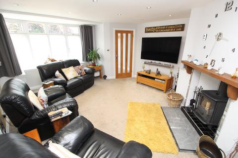 4 bedroom detached house for sale, Wale Road, Leicester LE8