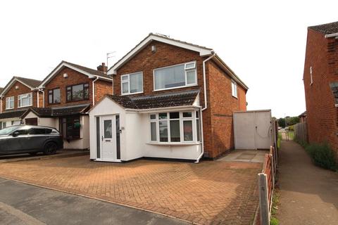 4 bedroom detached house for sale, Wale Road, Leicester LE8