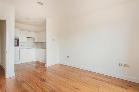 1 bedroom retirement property for sale, 25 The Pavilion, Wadswick Green, Corsham