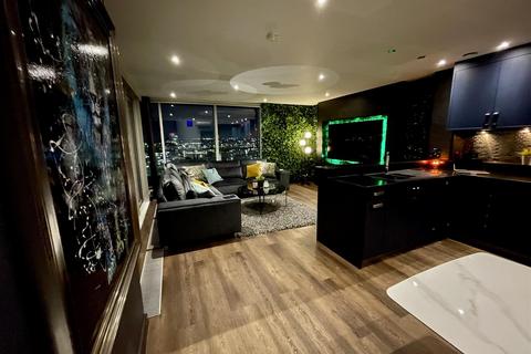 2 bedroom penthouse to rent, Albion Street, Leeds LS2