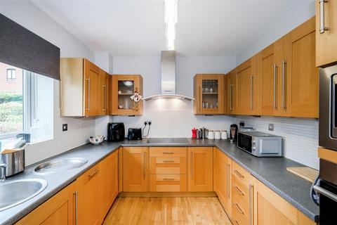 undefined, Epping New Road, Buckhurst Hill