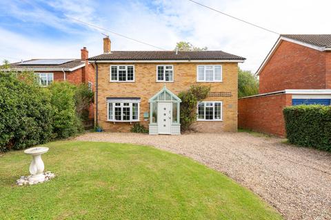 6 bedroom detached house for sale, Alburgh Road, Hempnall