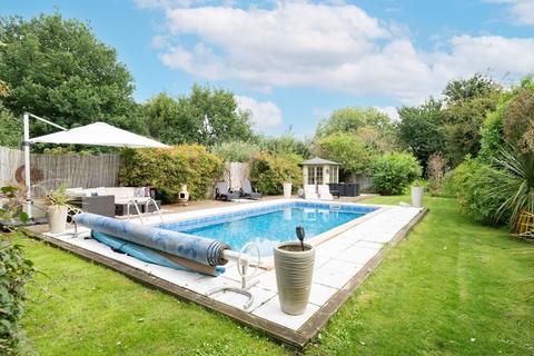 6 bedroom detached house for sale, Alburgh Road, Hempnall