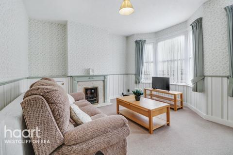 1 bedroom flat for sale, Rochford Avenue, Southend-On-Sea