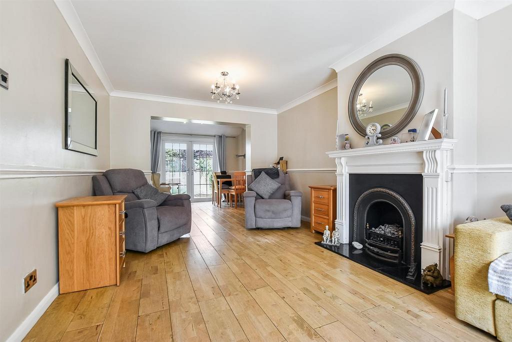 Living Room.jpg