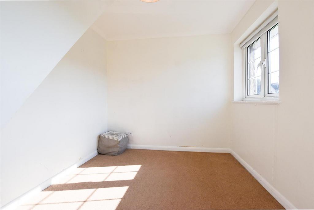 Bedroom 2-2.jpg