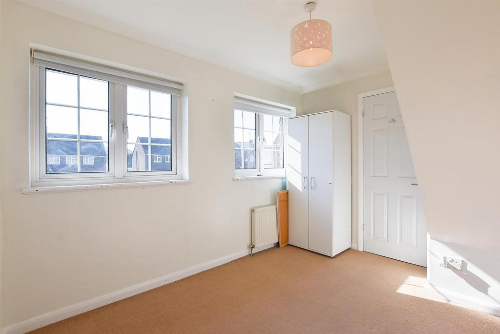 Bedroom 2.-2.jpg