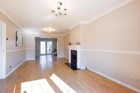 3 bedroom semi-detached house for sale, The Avenue, Aylesford