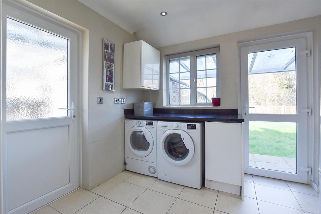 Kitchen, utility-2.jpg