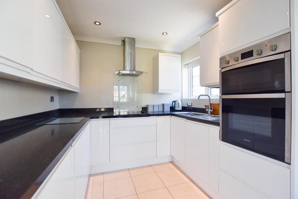 Kitchen-2.jpg