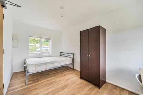 5 bedroom semi-detached house to rent, Wolseley Road, East Sussex BN1