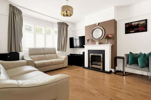 4 bedroom semi-detached house for sale, St. Andrews Road, Coulsdon CR5