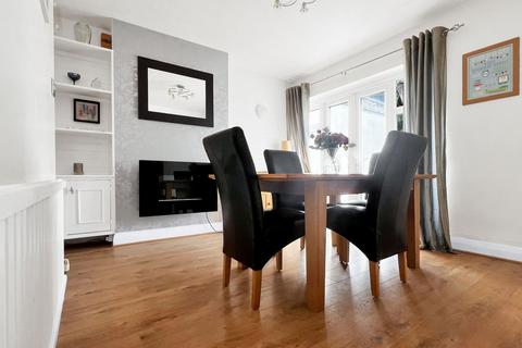 4 bedroom semi-detached house for sale, St. Andrews Road, Coulsdon CR5