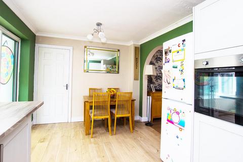10 The Meadows, Darwen, BB3 0PF