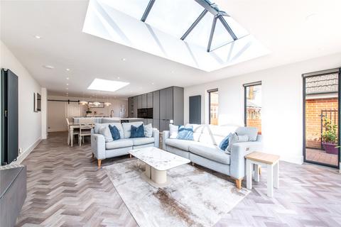 64 Second Avenue, Gillingham, ME7 2HS