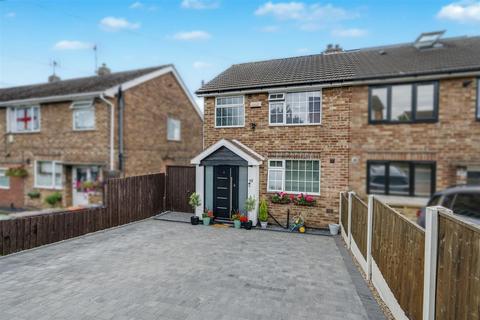 Cleve Avenue, Toton