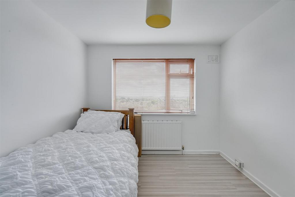 Bedroom 2 1.jpeg