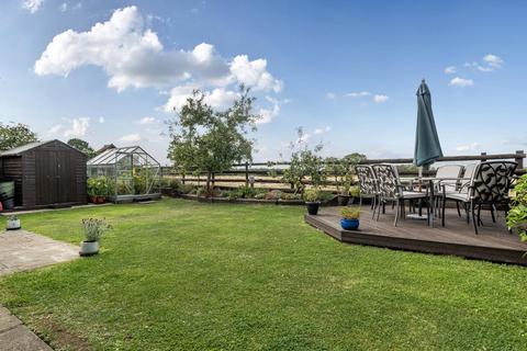 undefined, Twyford,  Buckinghamshire,  MK18