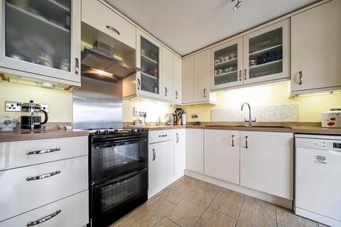 undefined, Twyford,  Buckinghamshire,  MK18