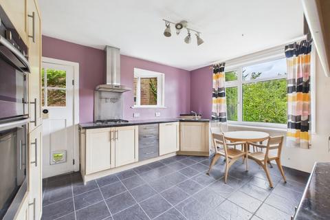 9 Coronation Road, Nottingham, NG3 5JN